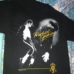 Michael Jackson On his Tippies T-shirt